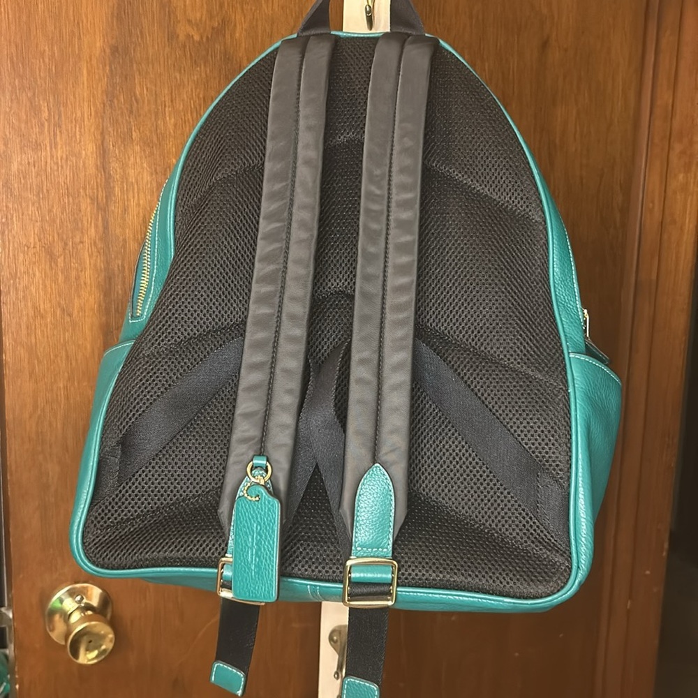 Coach backpack - Picture 3 of 8